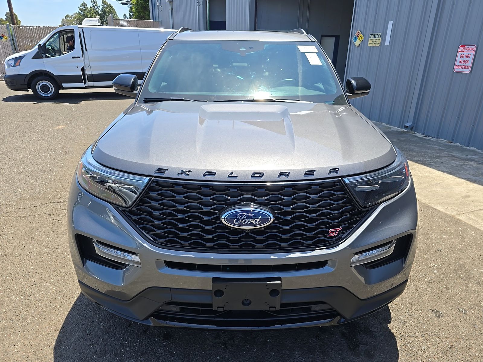 FORD EXPLORER - 3