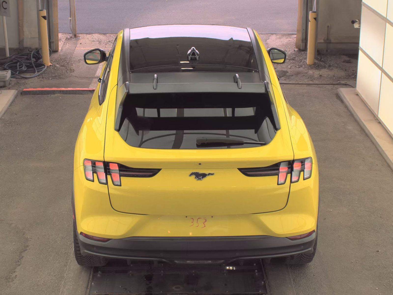 FORD MUSTANG MACH-E - 7