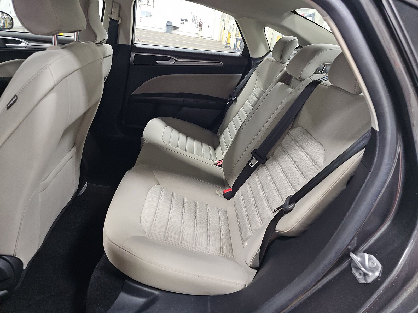 FORD FUSION - 10