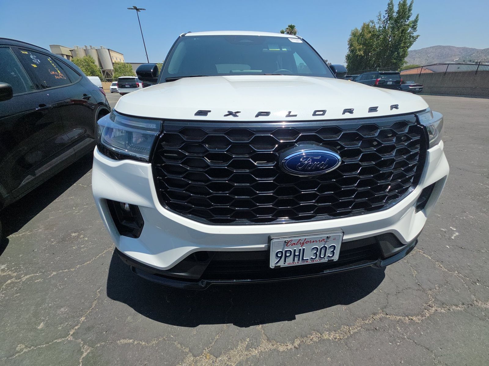 FORD EXPLORER - 3