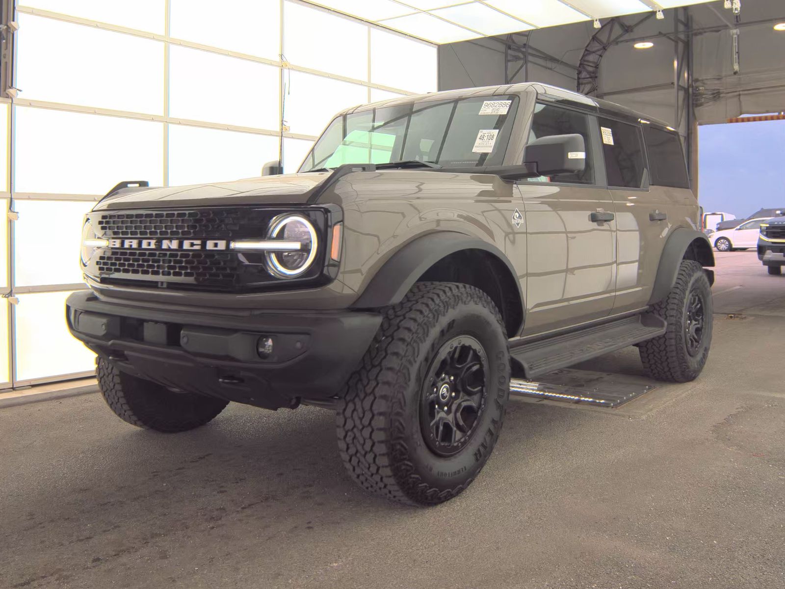 FORD BRONCO - 1