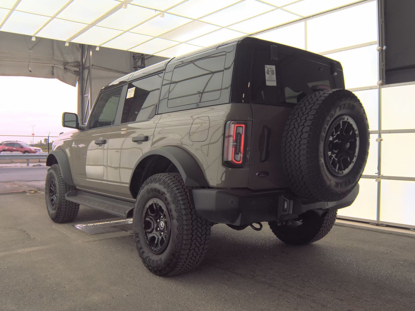 FORD BRONCO - 9