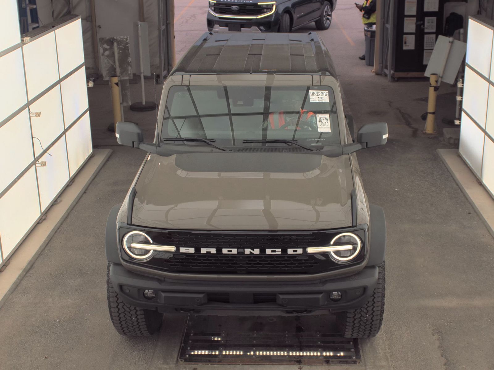 FORD BRONCO - 3