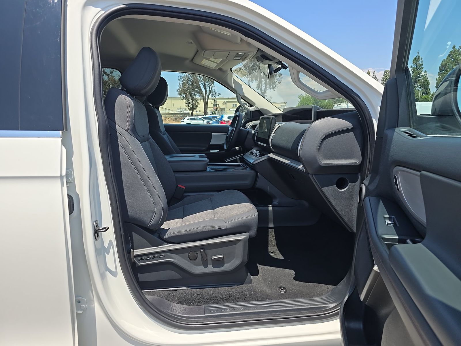 FORD EXPEDITION MAX - 9