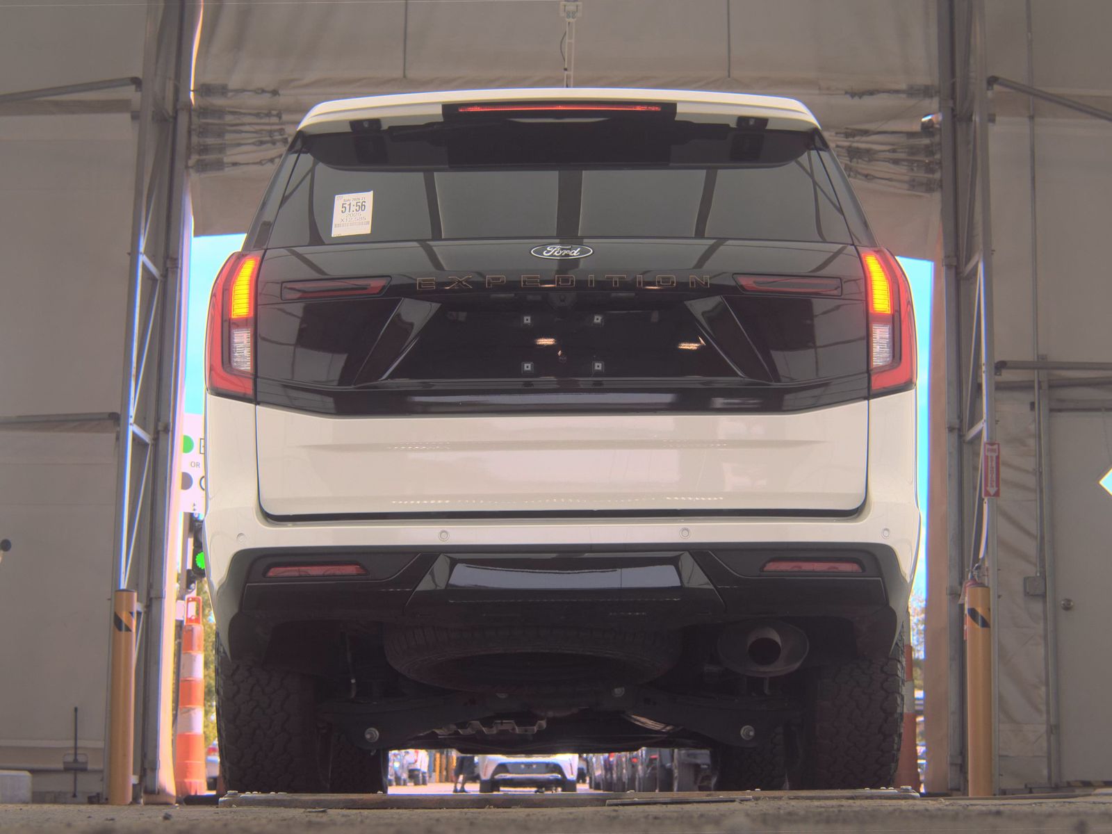 FORD EXPEDITION - 8