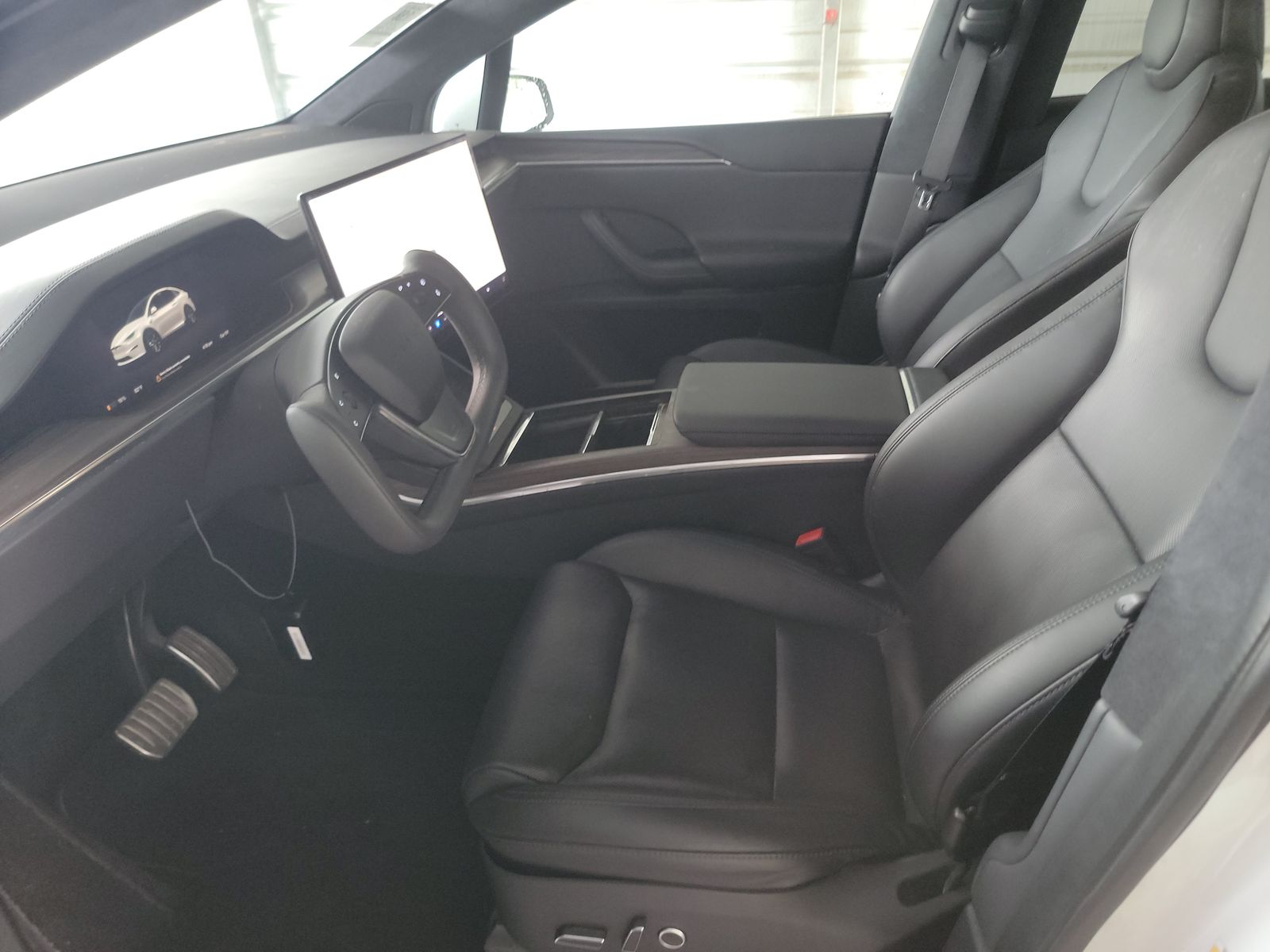 TESLA MODEL X - 8