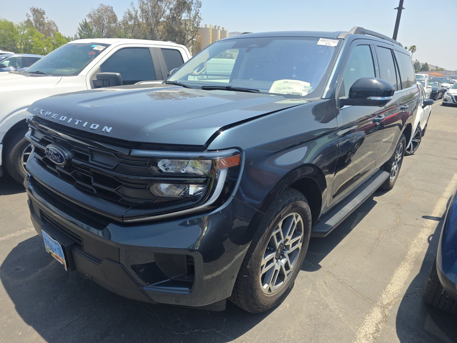 FORD EXPEDITION - 1