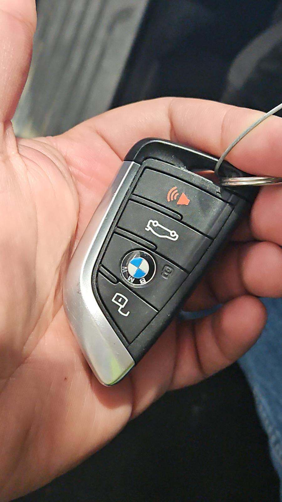 2025 BMW X4 xDrive30i AWD