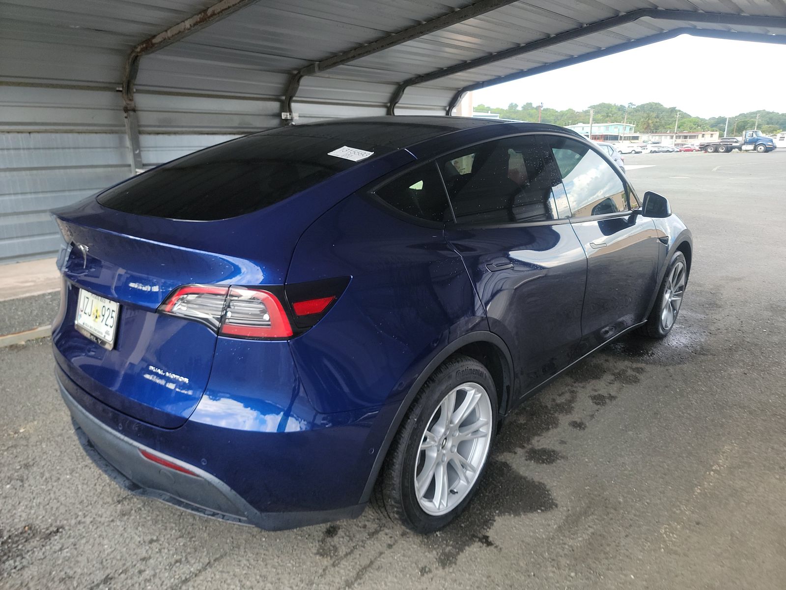 TESLA MODEL Y - 5