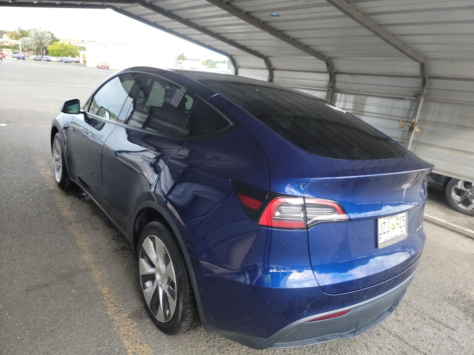 TESLA MODEL Y - 7