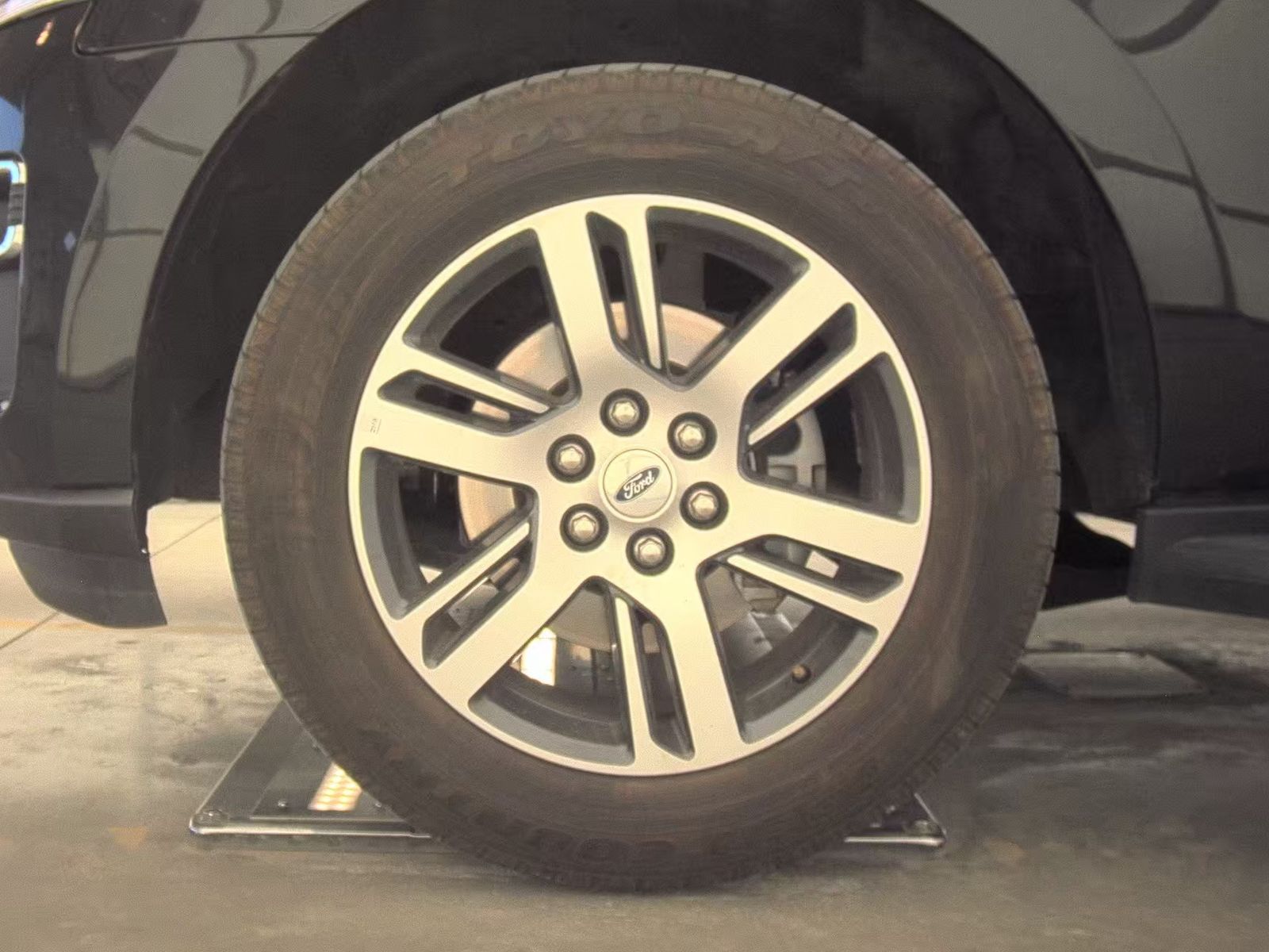 FORD EXPEDITION - 10