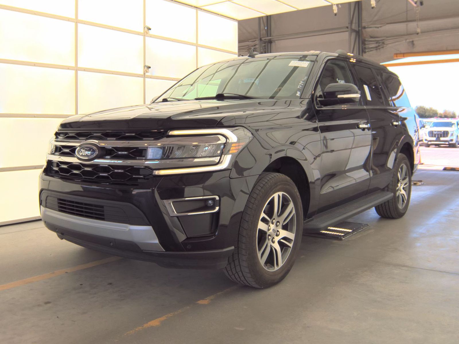 FORD EXPEDITION - 1