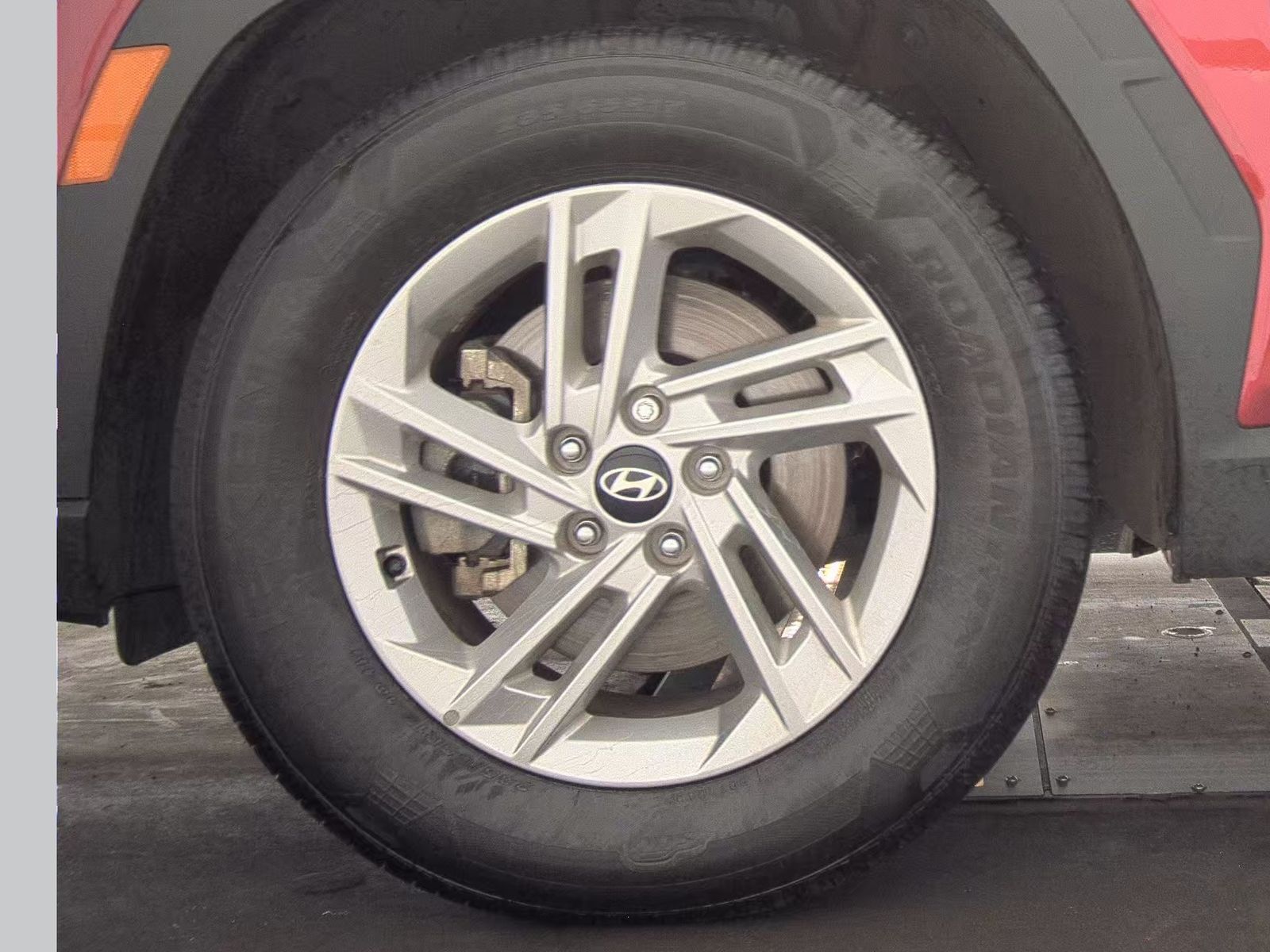 HYUNDAI TUCSON - 10