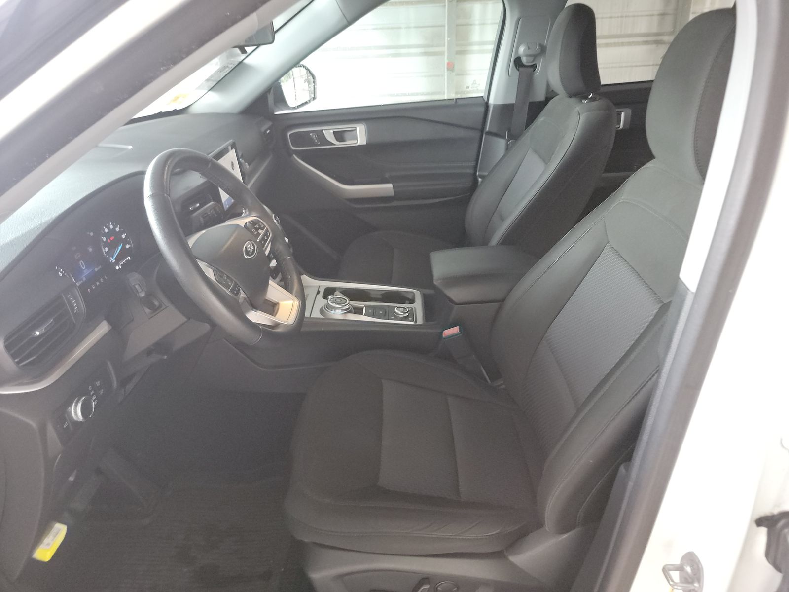 FORD EXPLORER - 8