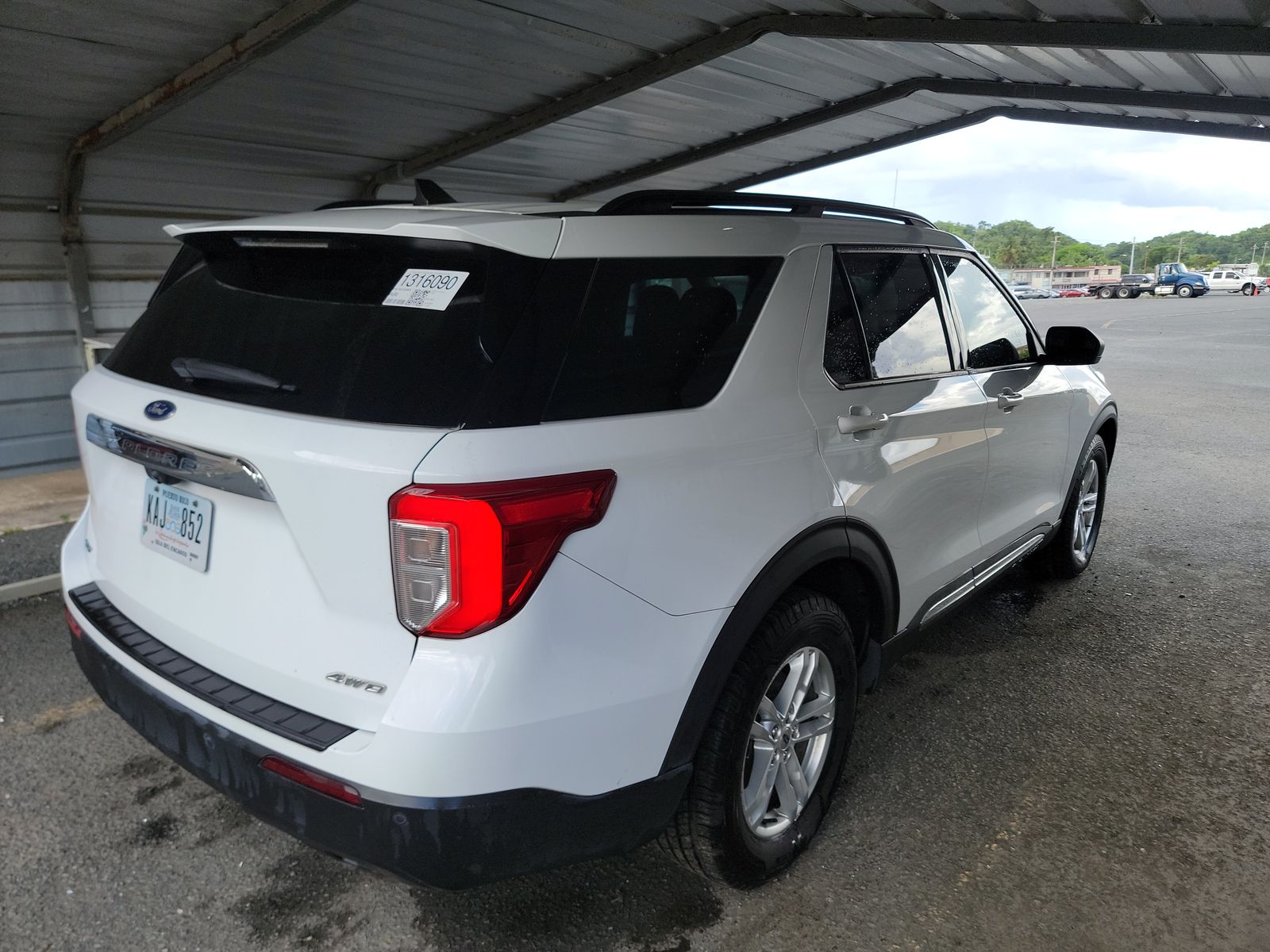 FORD EXPLORER - 5