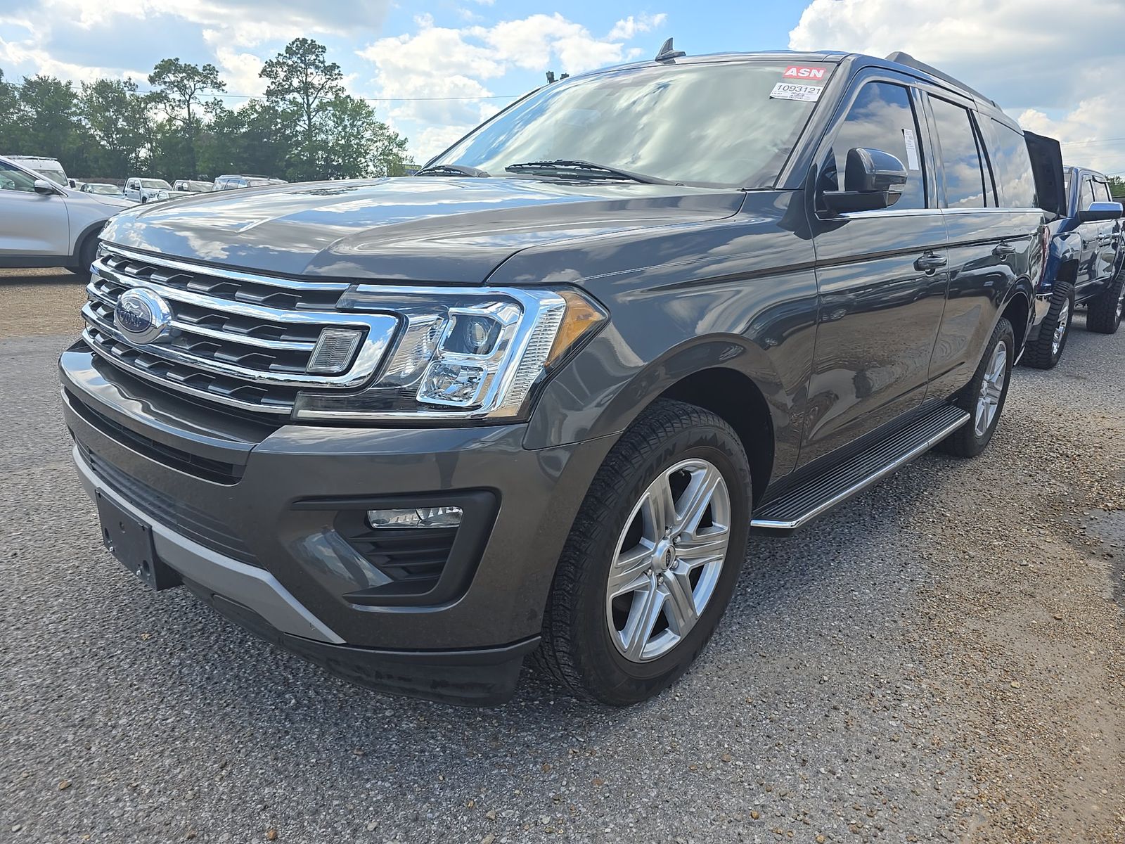 FORD EXPEDITION - 1