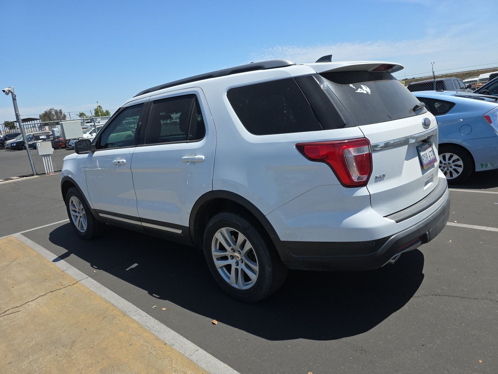 FORD EXPLORER - 7