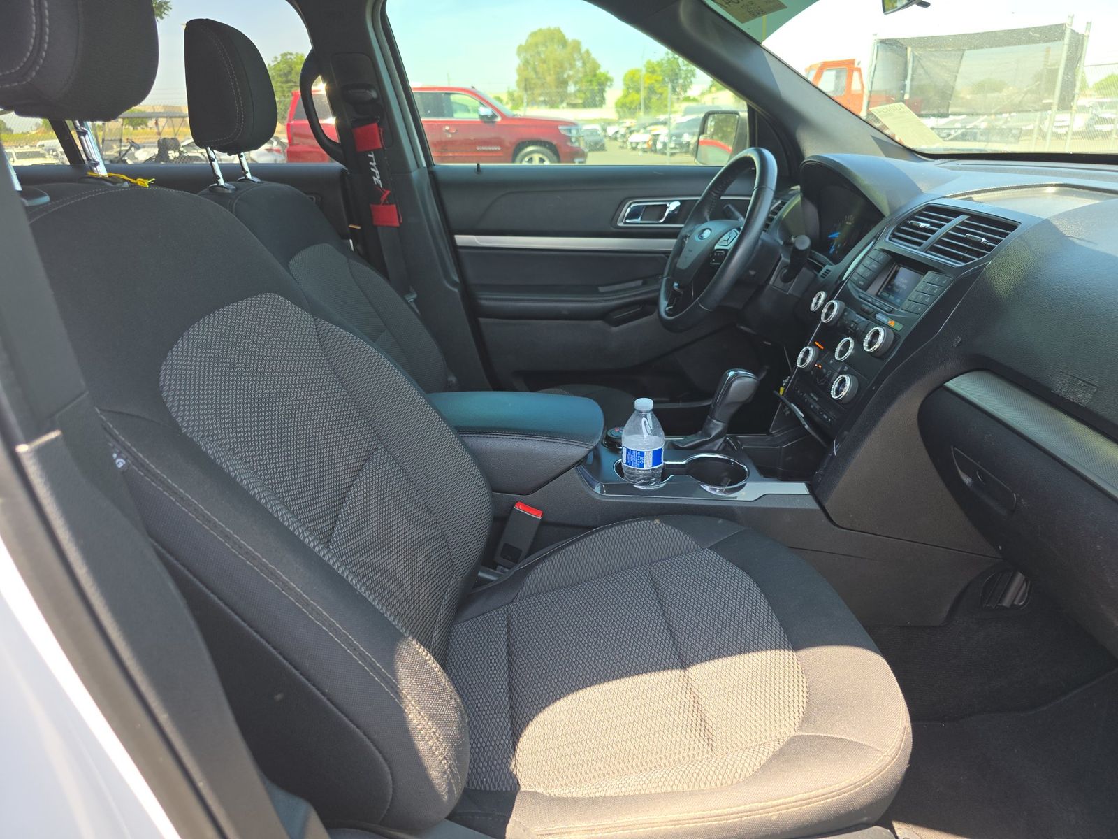 FORD EXPLORER - 9