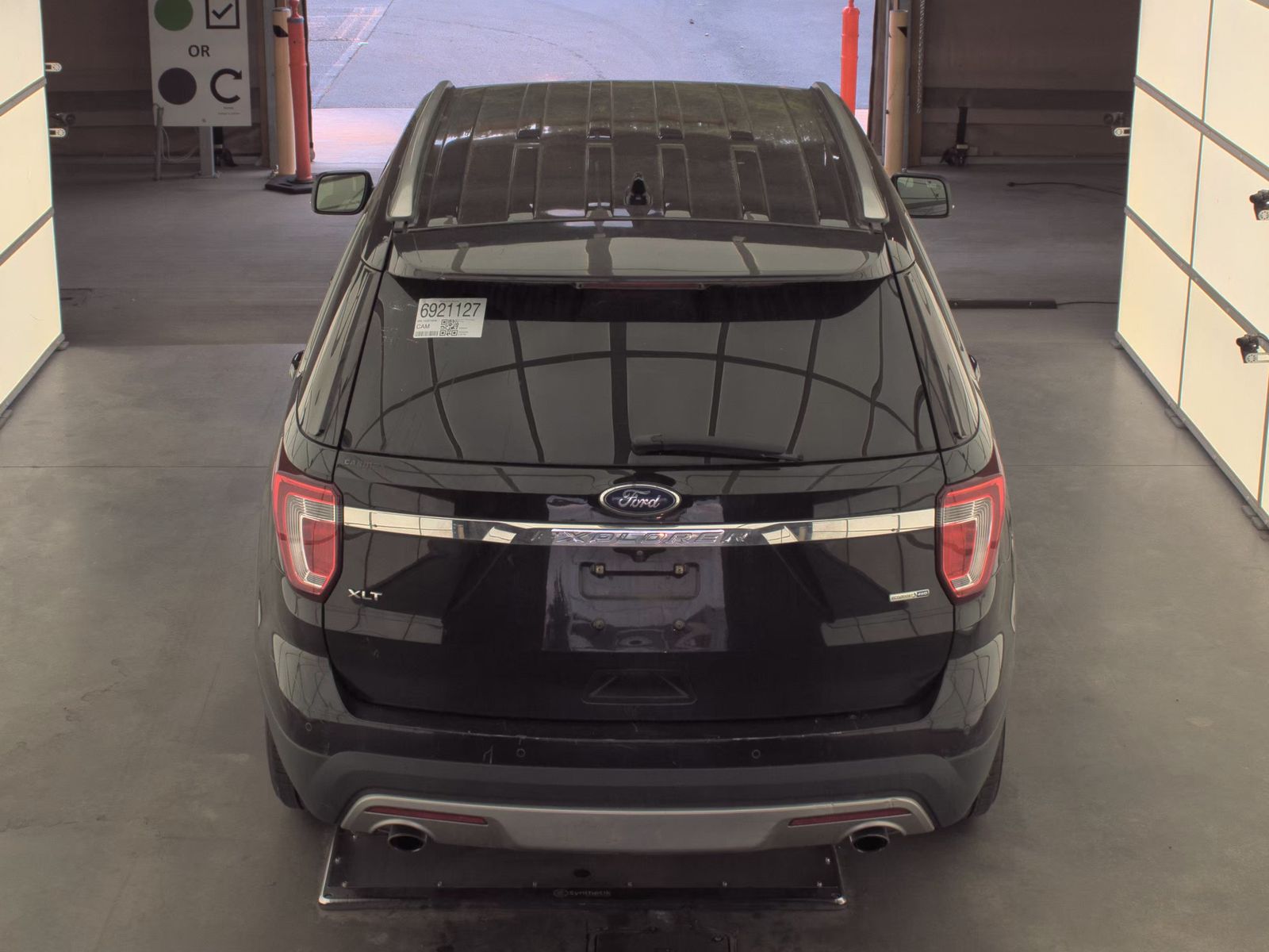 FORD EXPLORER - 6