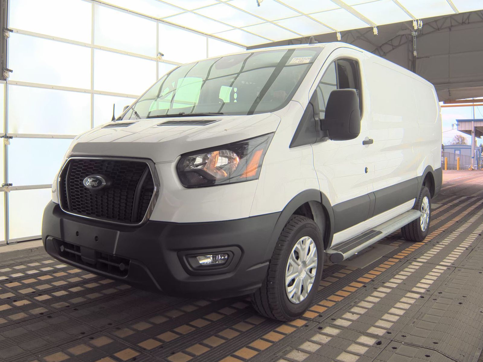 FORD TRANSIT 250 - 1
