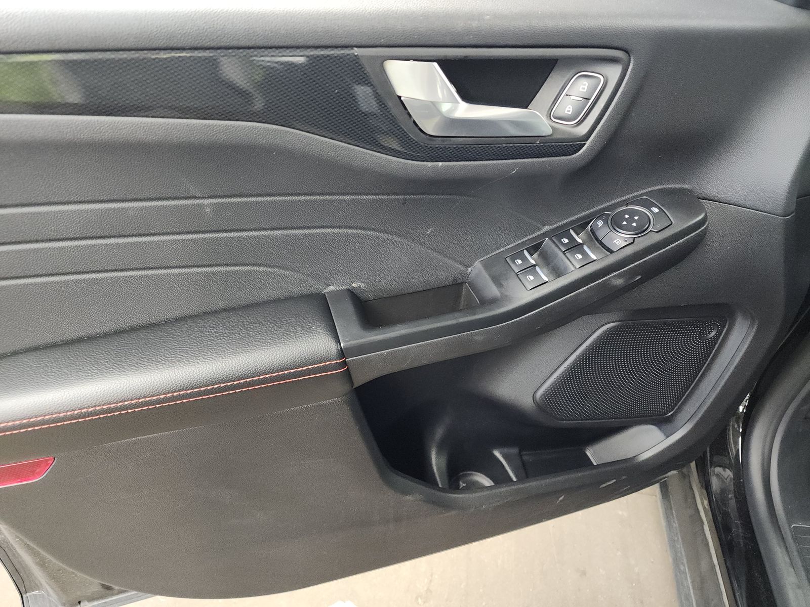 FORD ESCAPE - 10