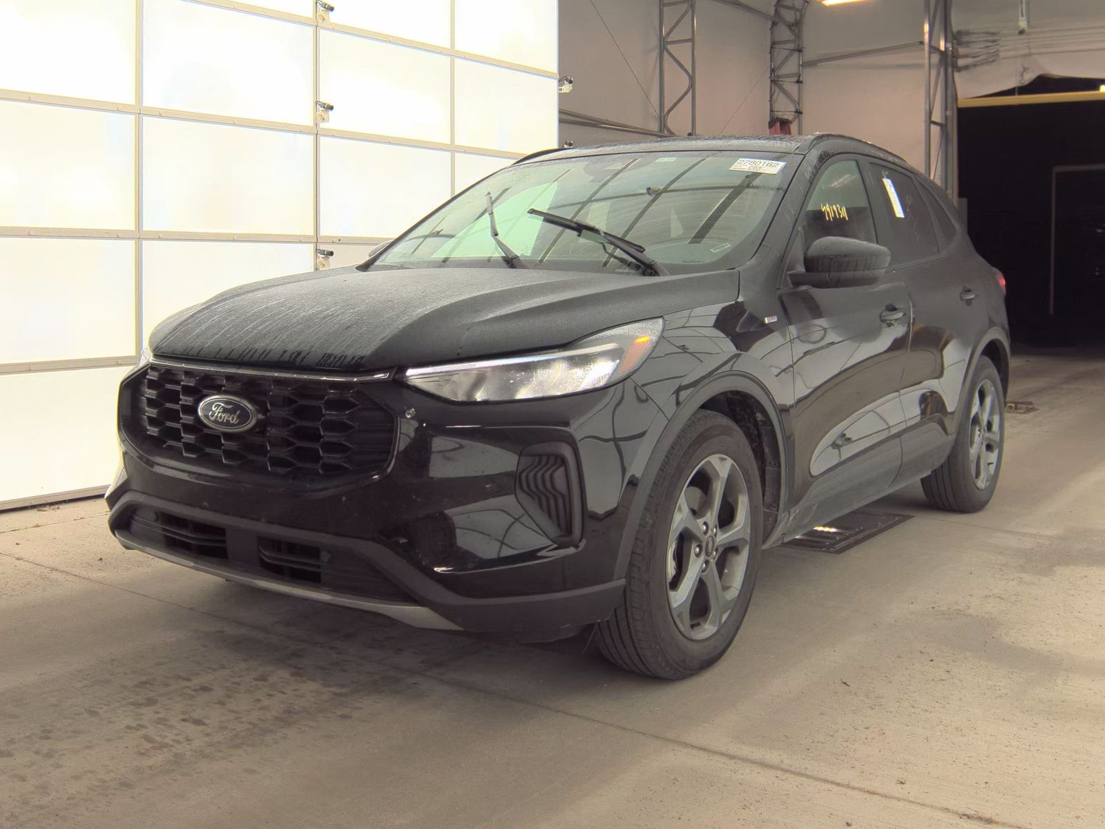 FORD ESCAPE - 1