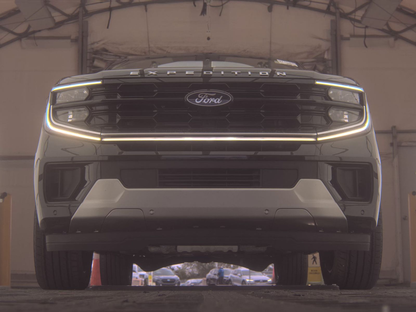 FORD EXPEDITION MAX - 4
