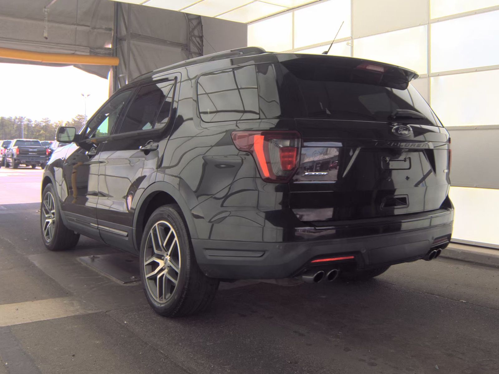 FORD EXPLORER - 7