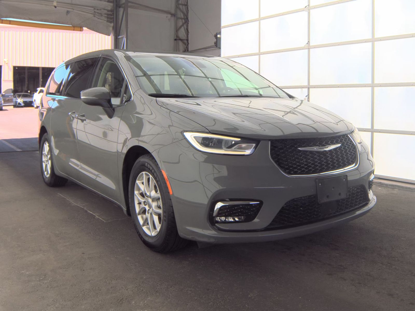 CHRYSLER PACIFICA - 5