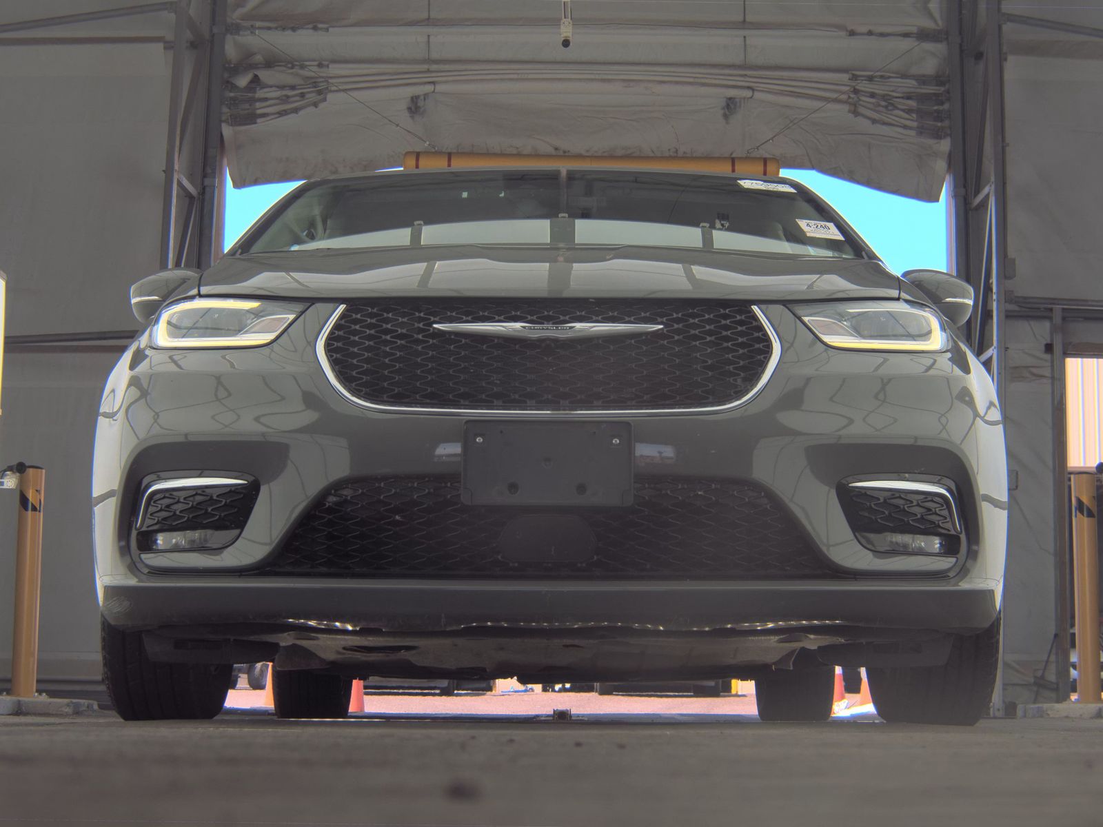 CHRYSLER PACIFICA - 4