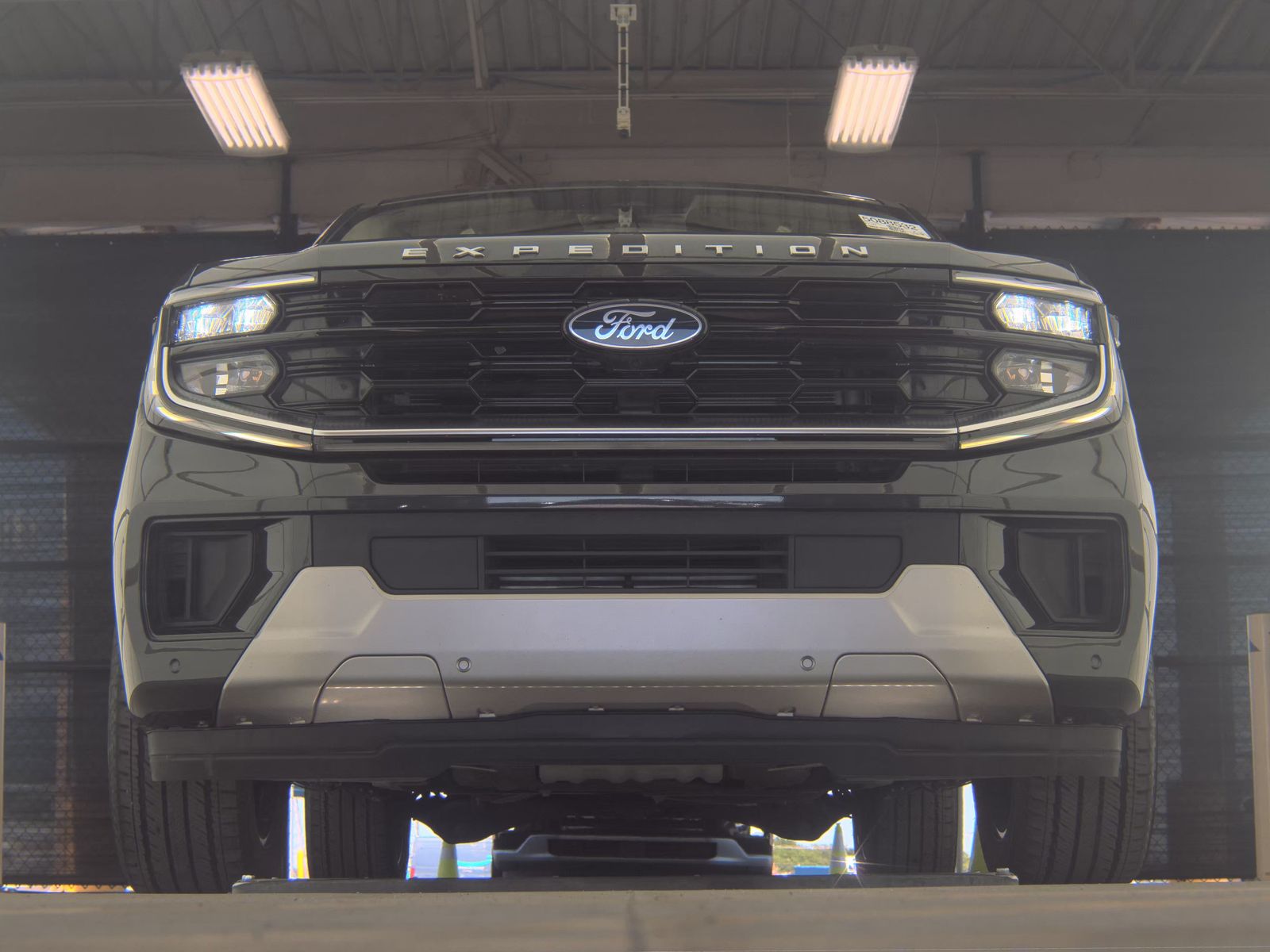FORD EXPEDITION - 4