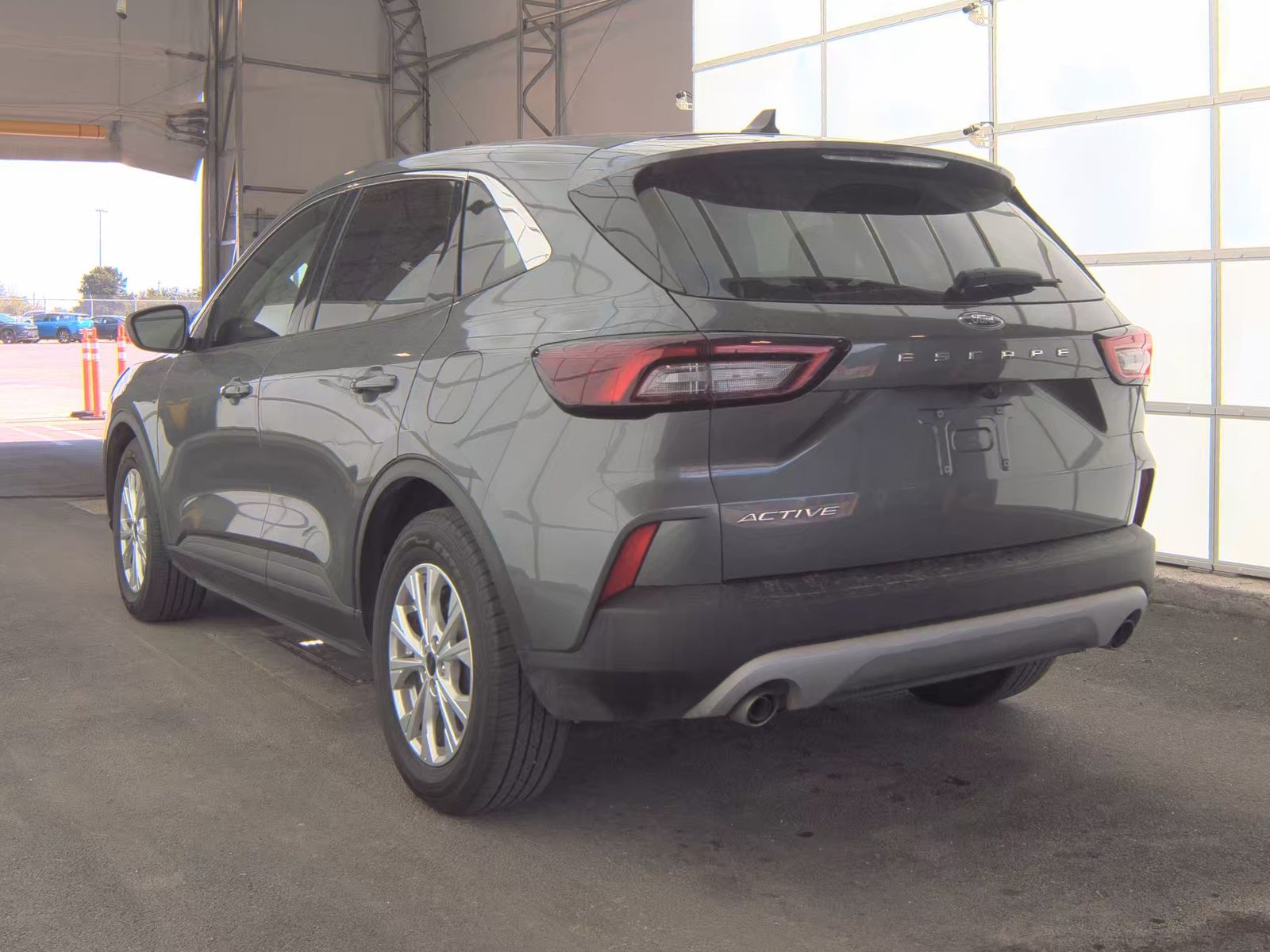 FORD ESCAPE - 9