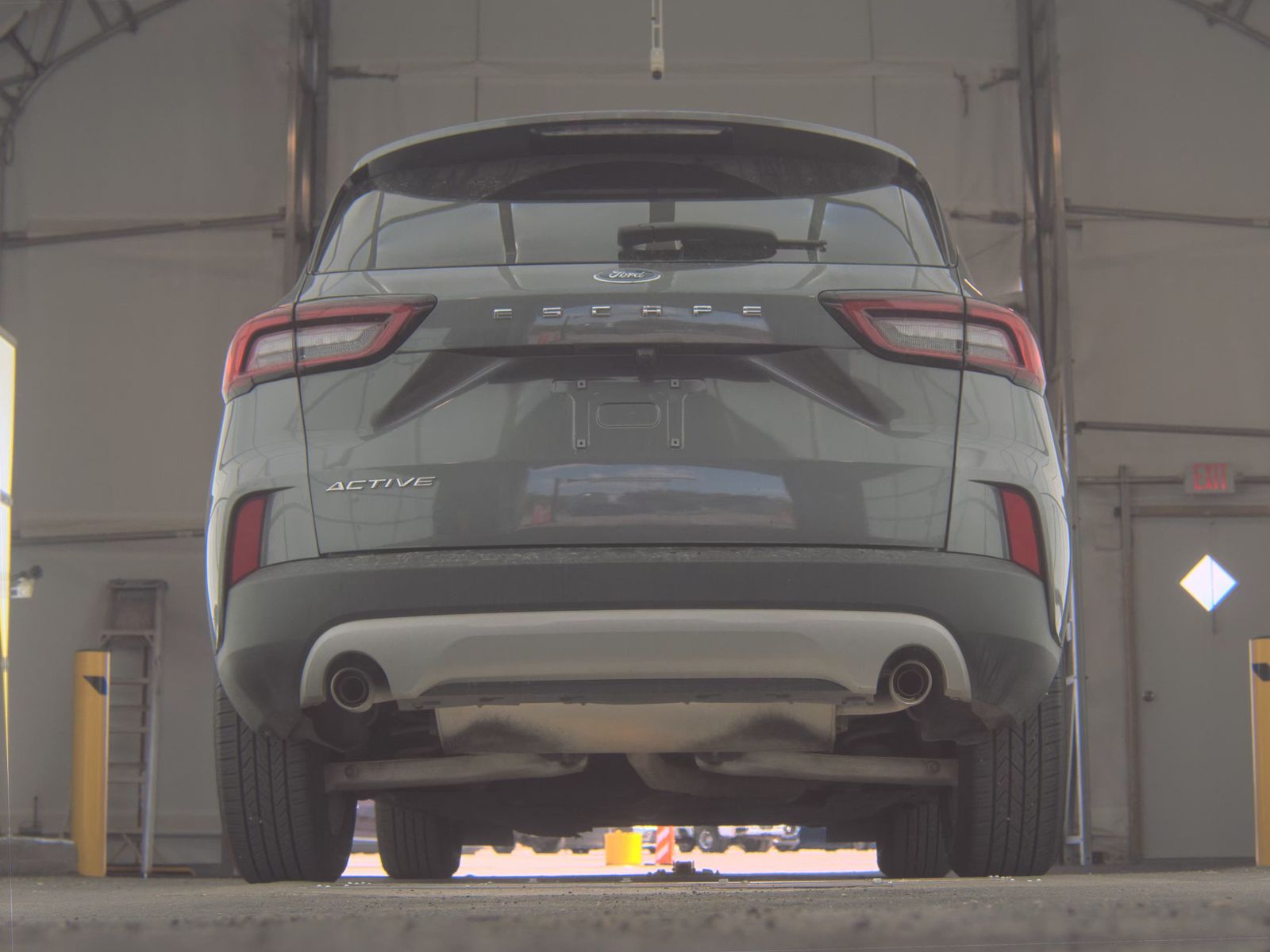 FORD ESCAPE - 8