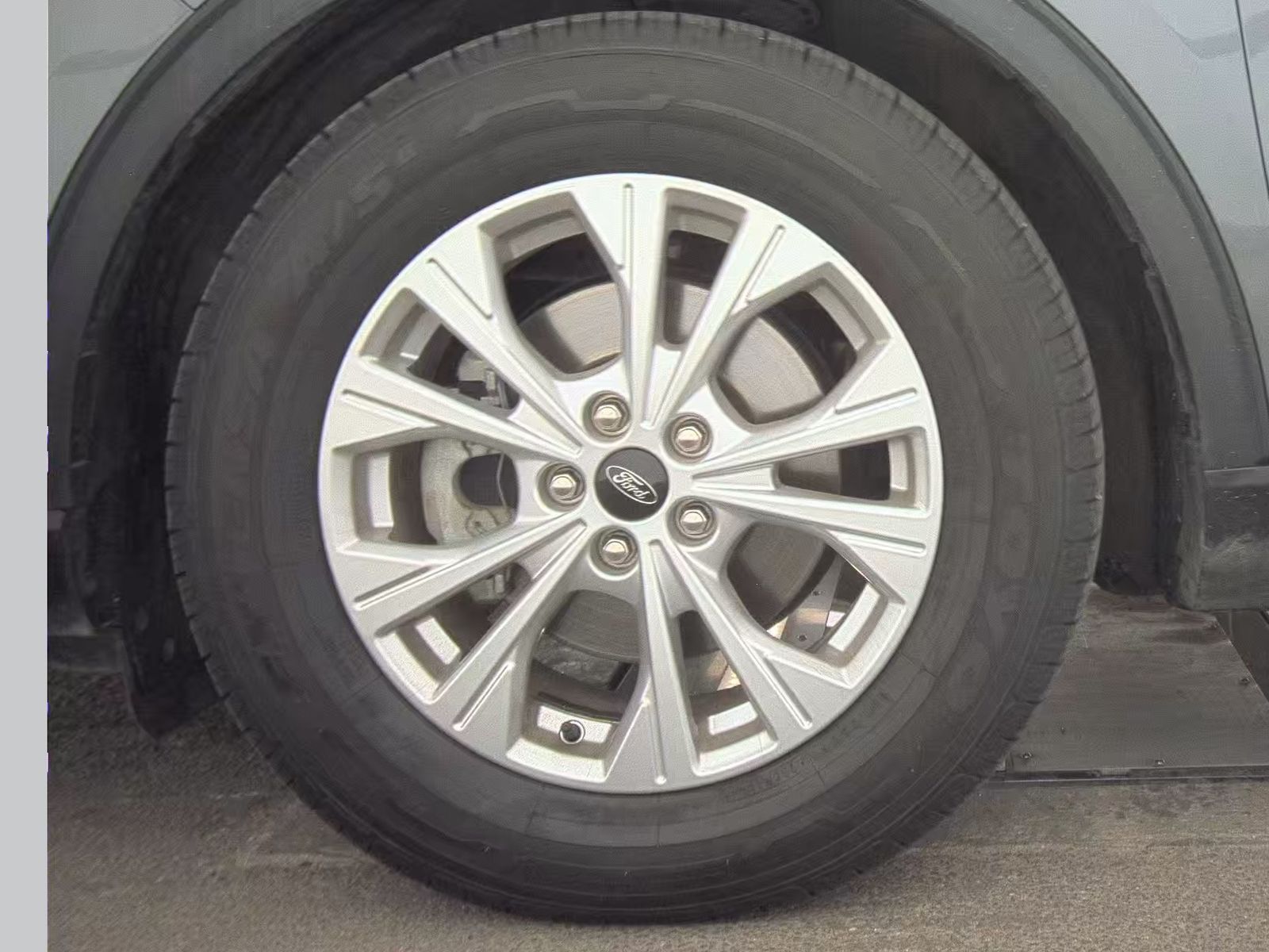 FORD ESCAPE - 10
