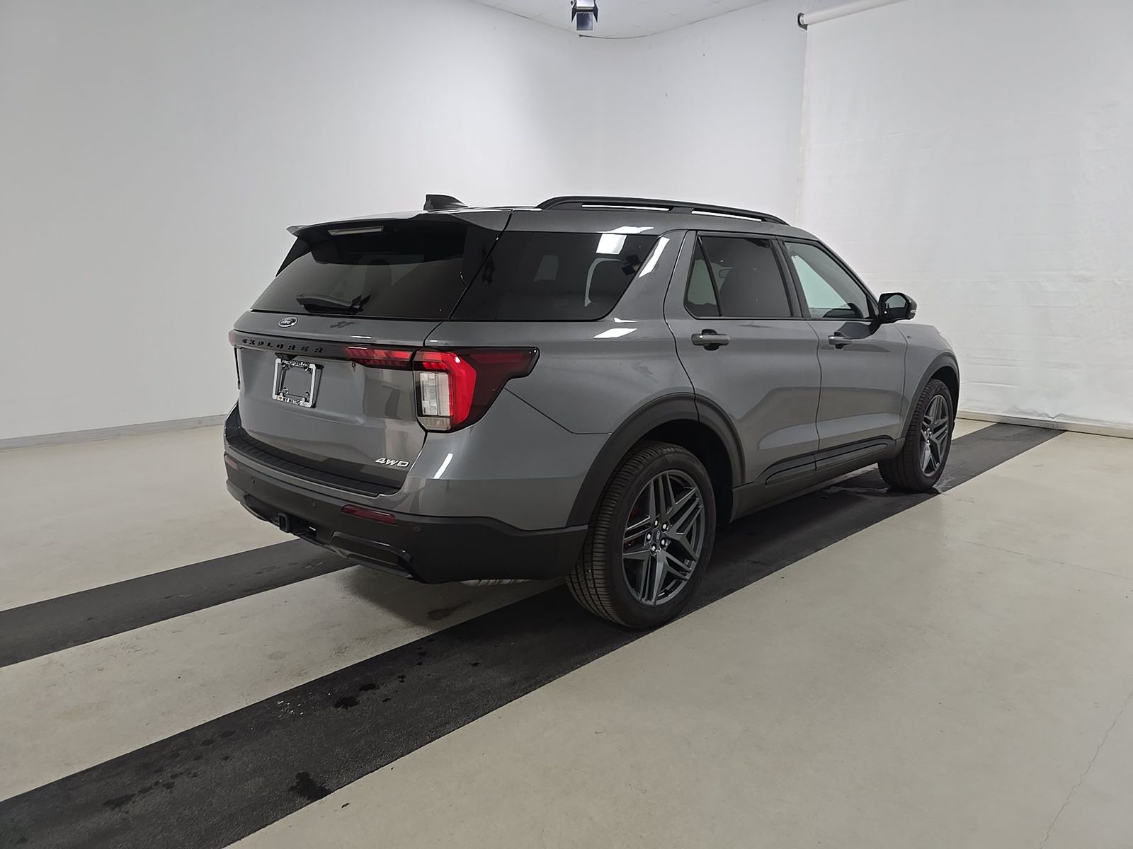 FORD EXPLORER - 5
