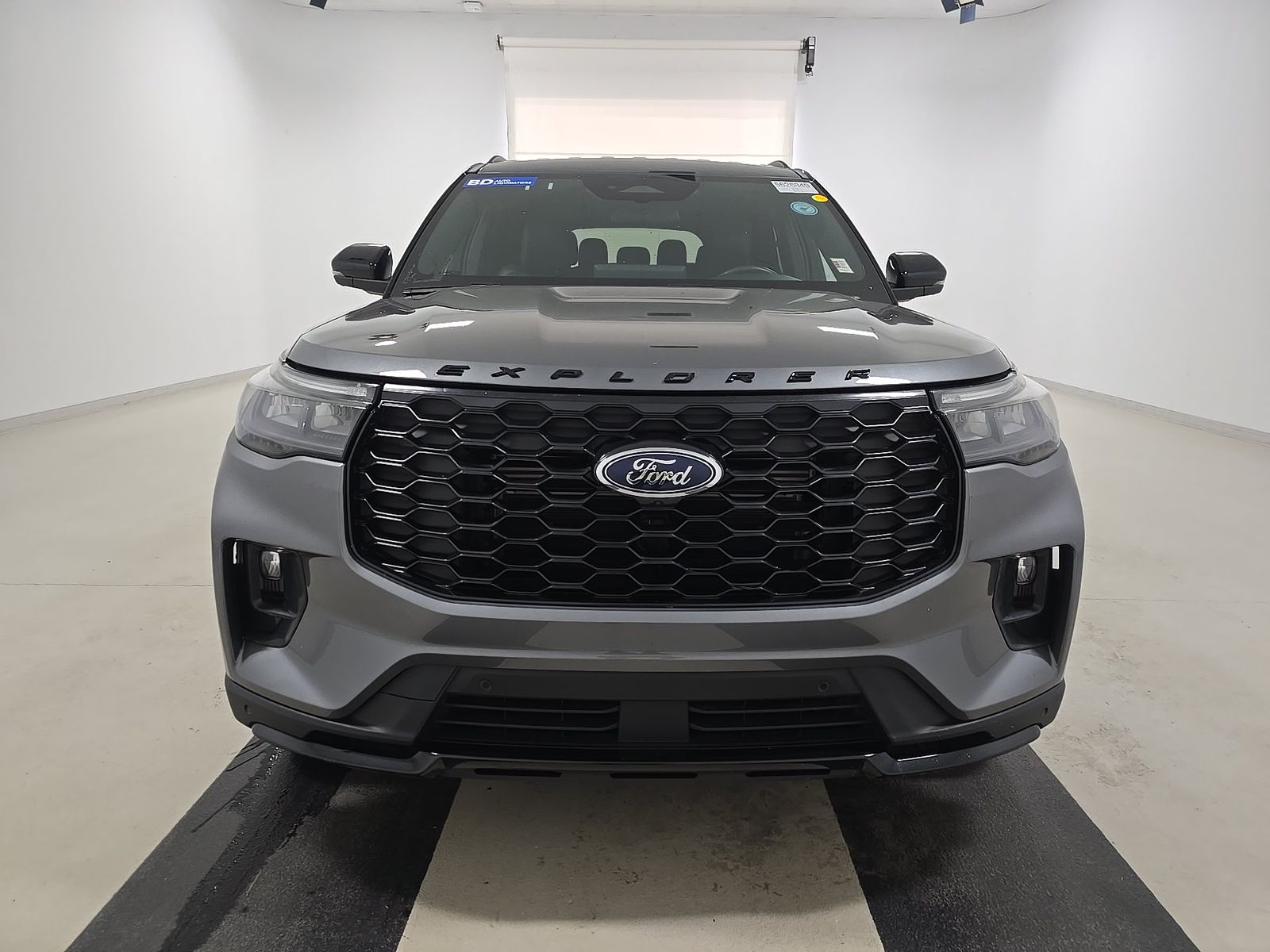 FORD EXPLORER - 3