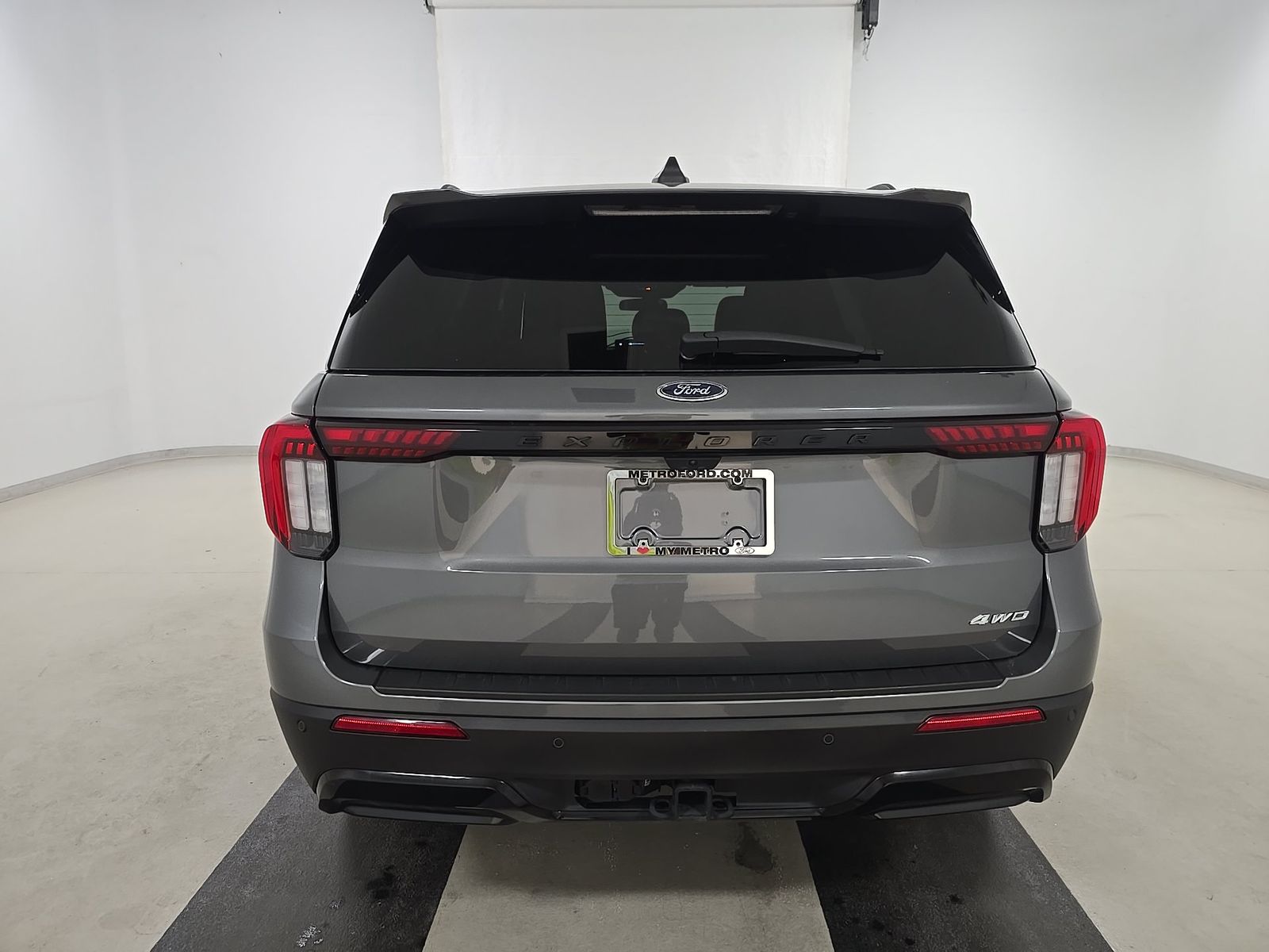 FORD EXPLORER - 6