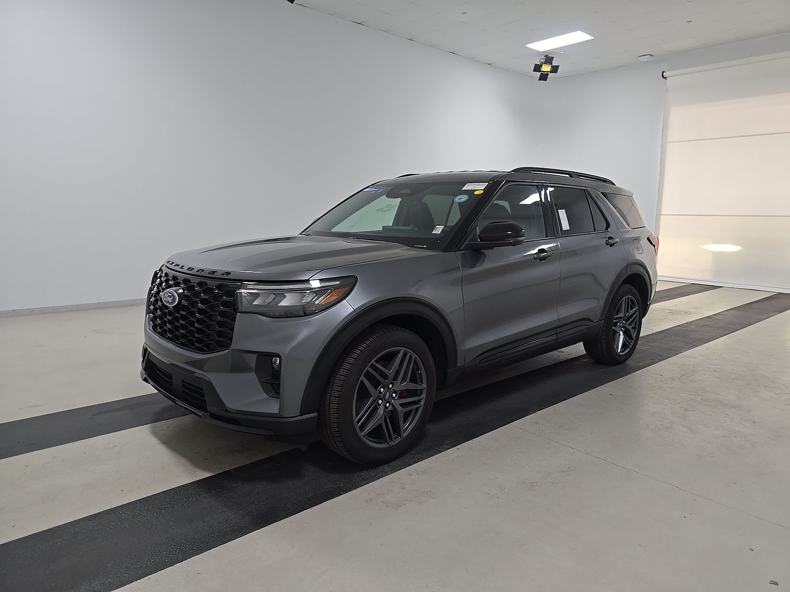 FORD EXPLORER - 1