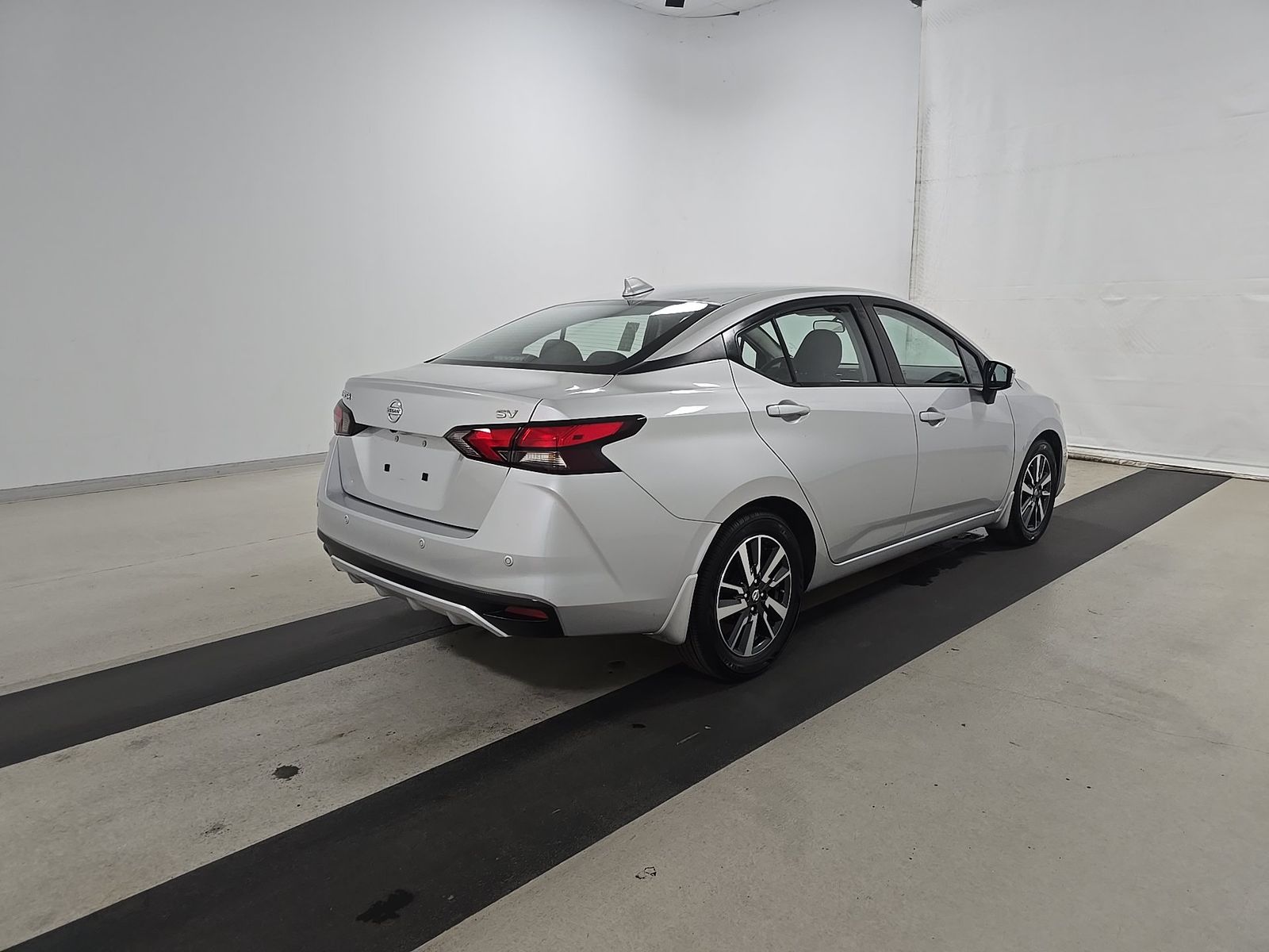 NISSAN VERSA - 5
