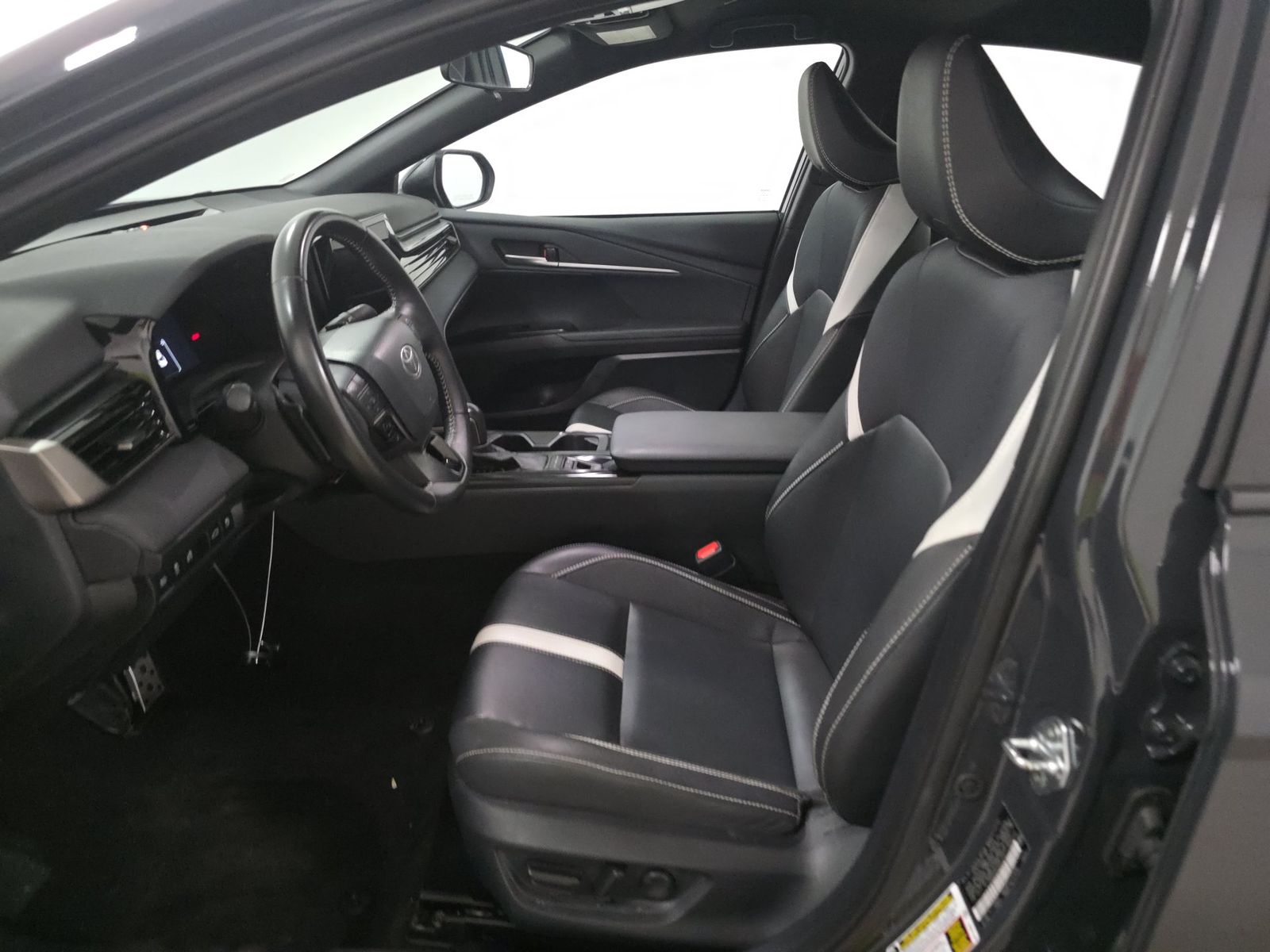 TOYOTA CAMRY - 8