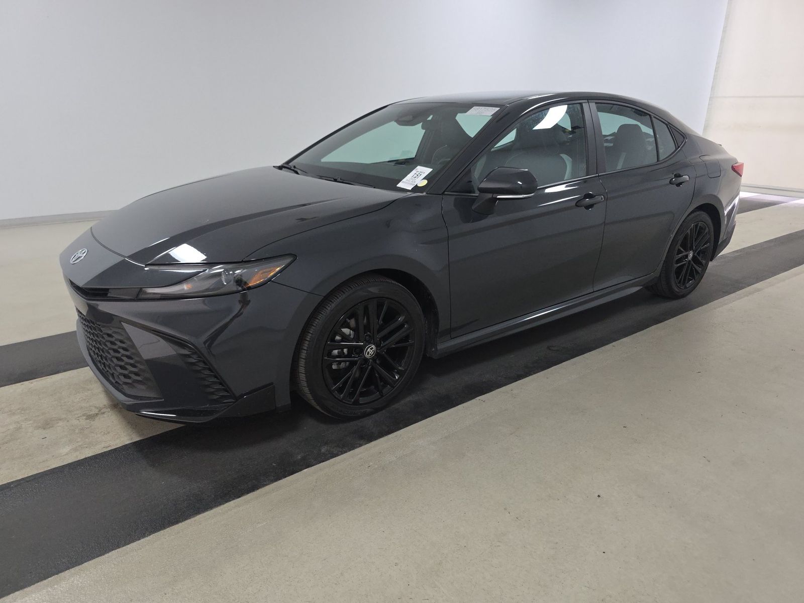 TOYOTA CAMRY - 1