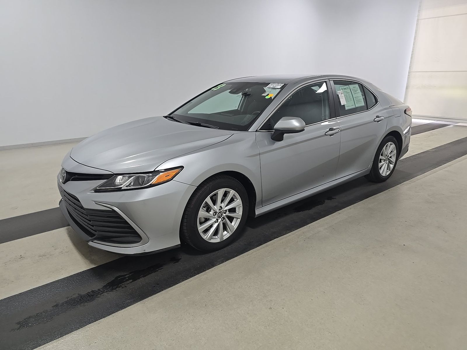 TOYOTA CAMRY - 1