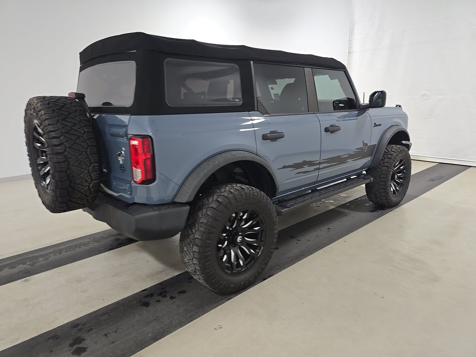 FORD BRONCO - 5