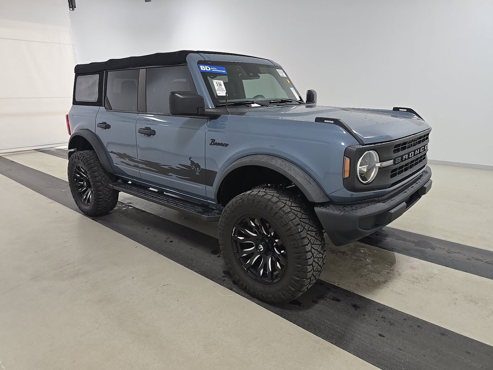 FORD BRONCO - 4