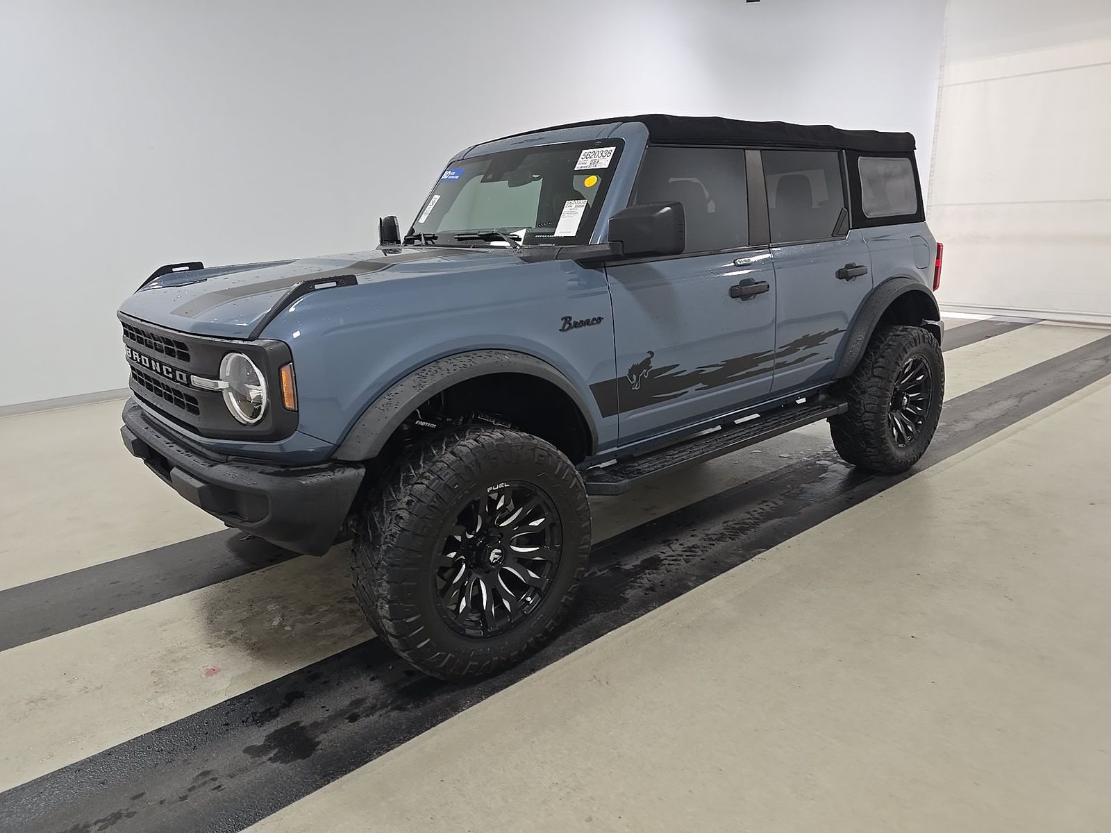 FORD BRONCO - 1