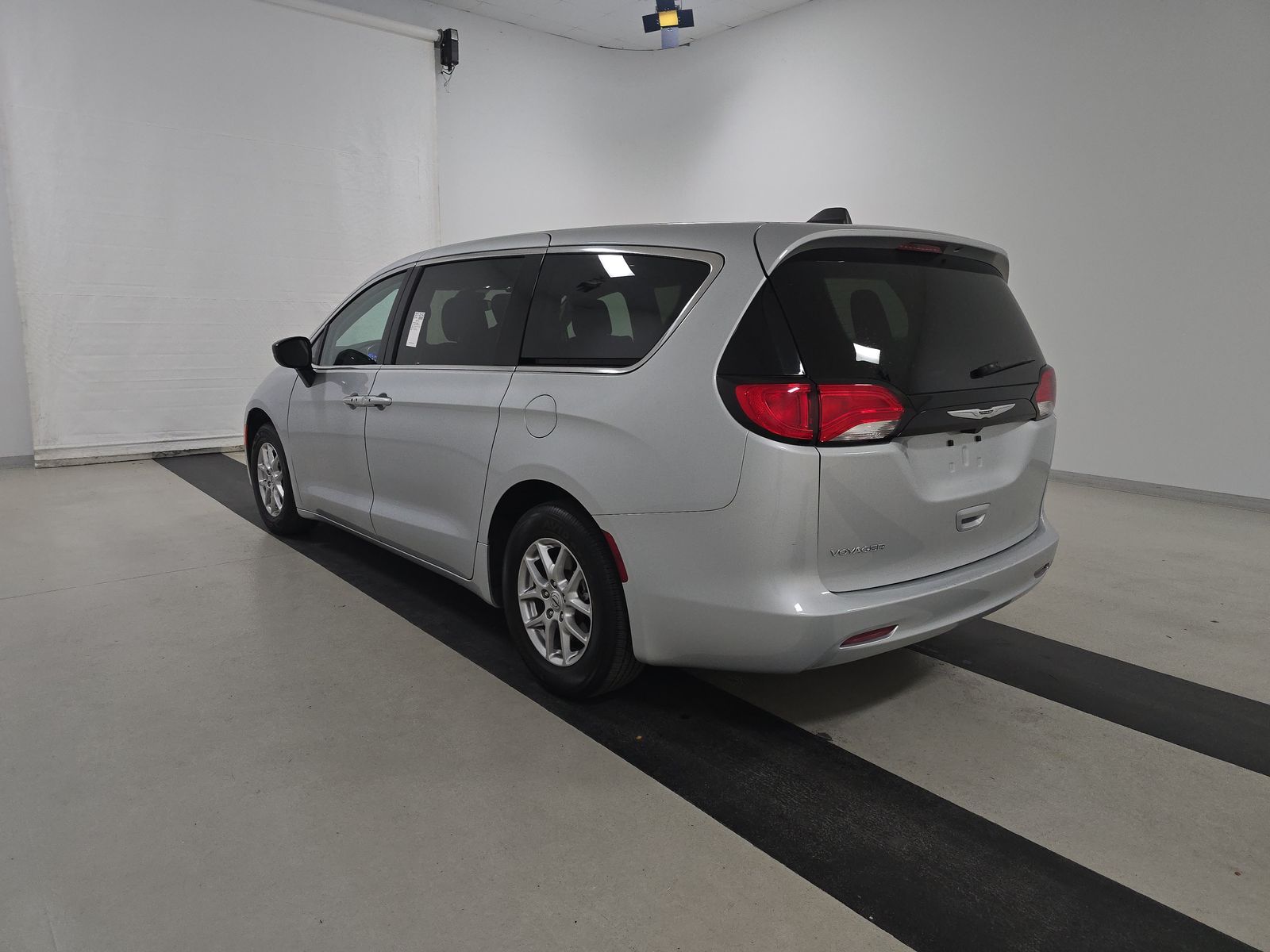 CHRYSLER VOYAGER - 7
