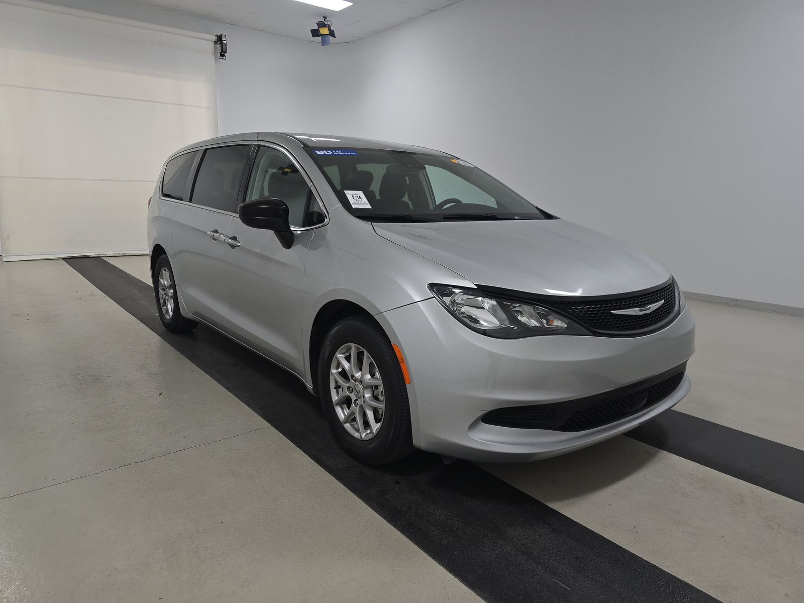 CHRYSLER VOYAGER - 4