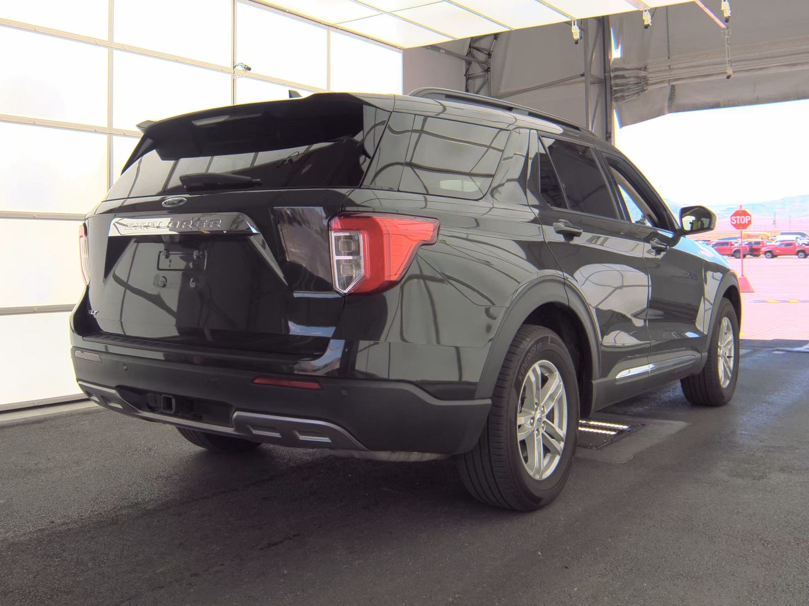 FORD EXPLORER - 6
