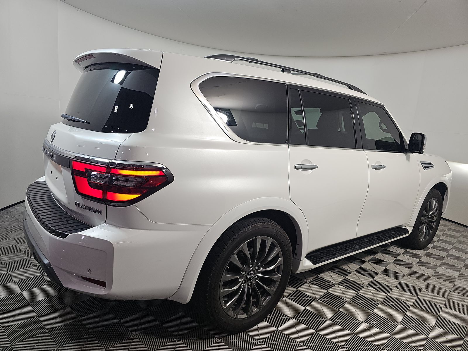 NISSAN ARMADA - 5