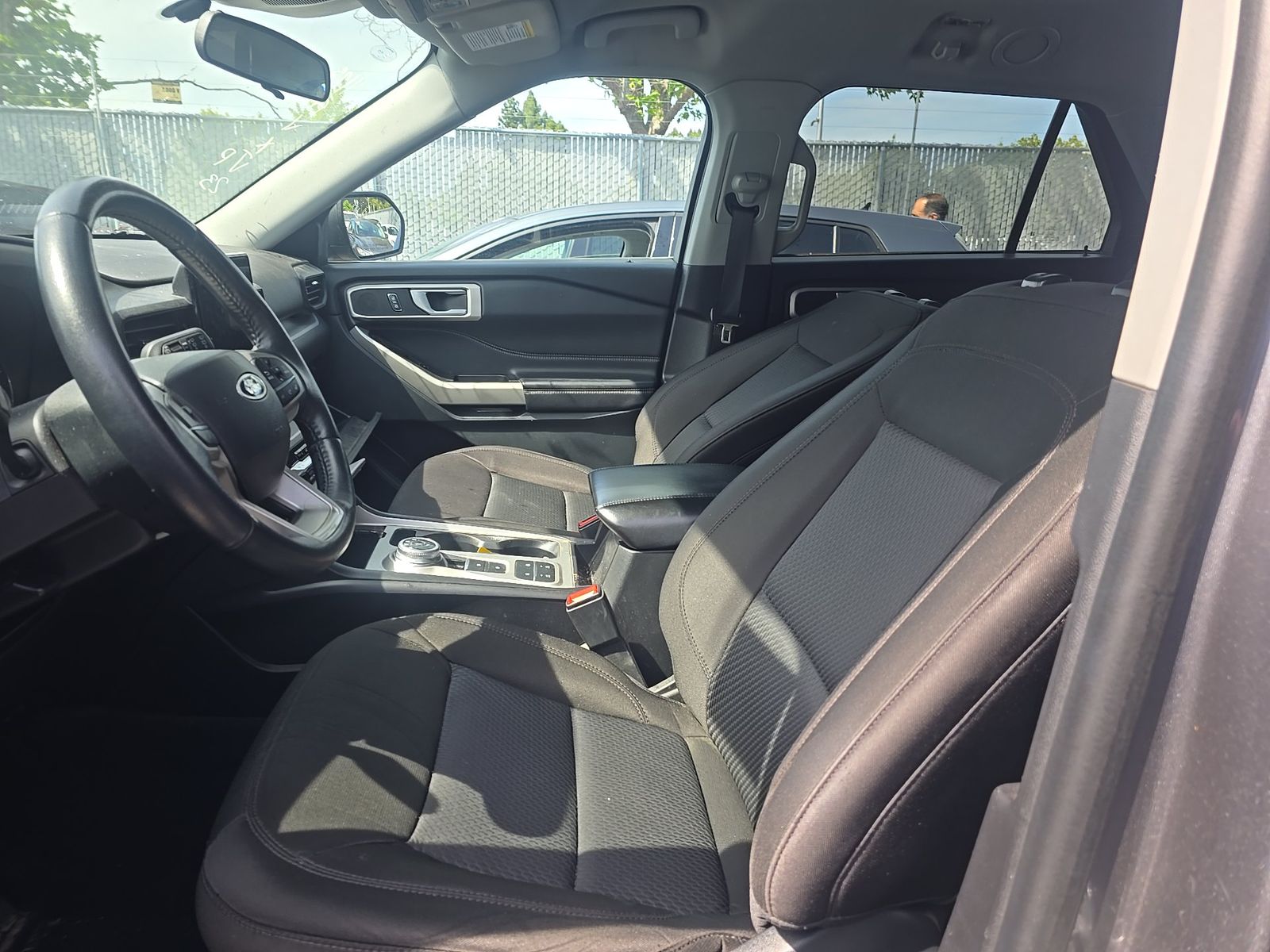 FORD EXPLORER - 8